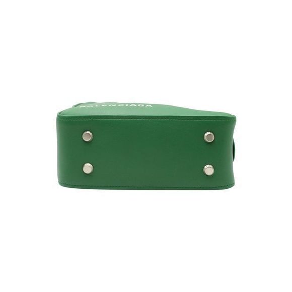 BALENCIAGA Triangle Duffle S Bag in Green Calfskin Leather - Picture 4 of 10
